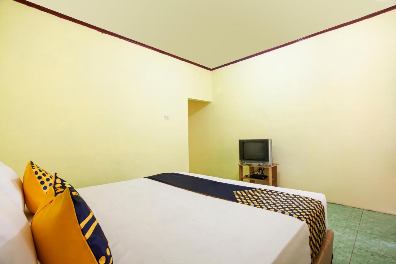 Tongging Spot On 2824 Hotel Permata מראה חיצוני תמונה